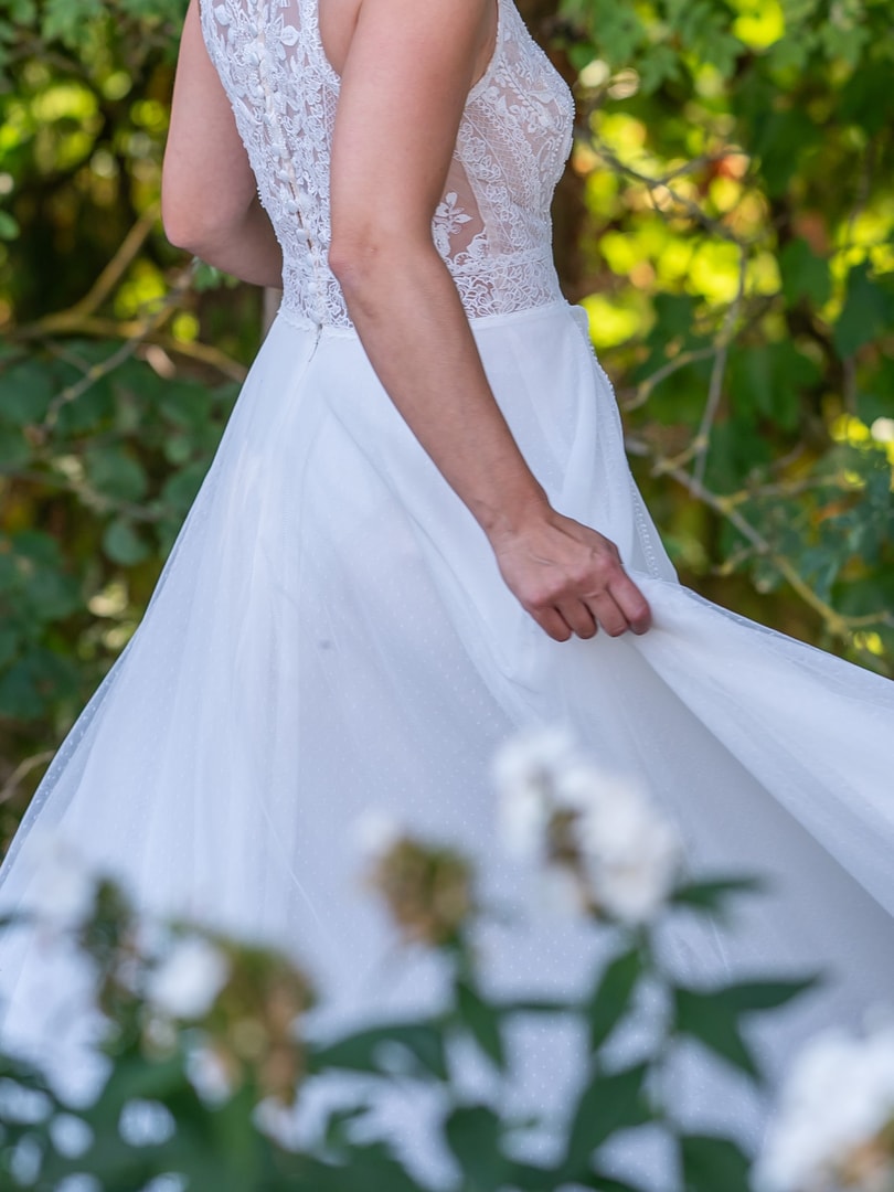 Brautkleid mit Trägern