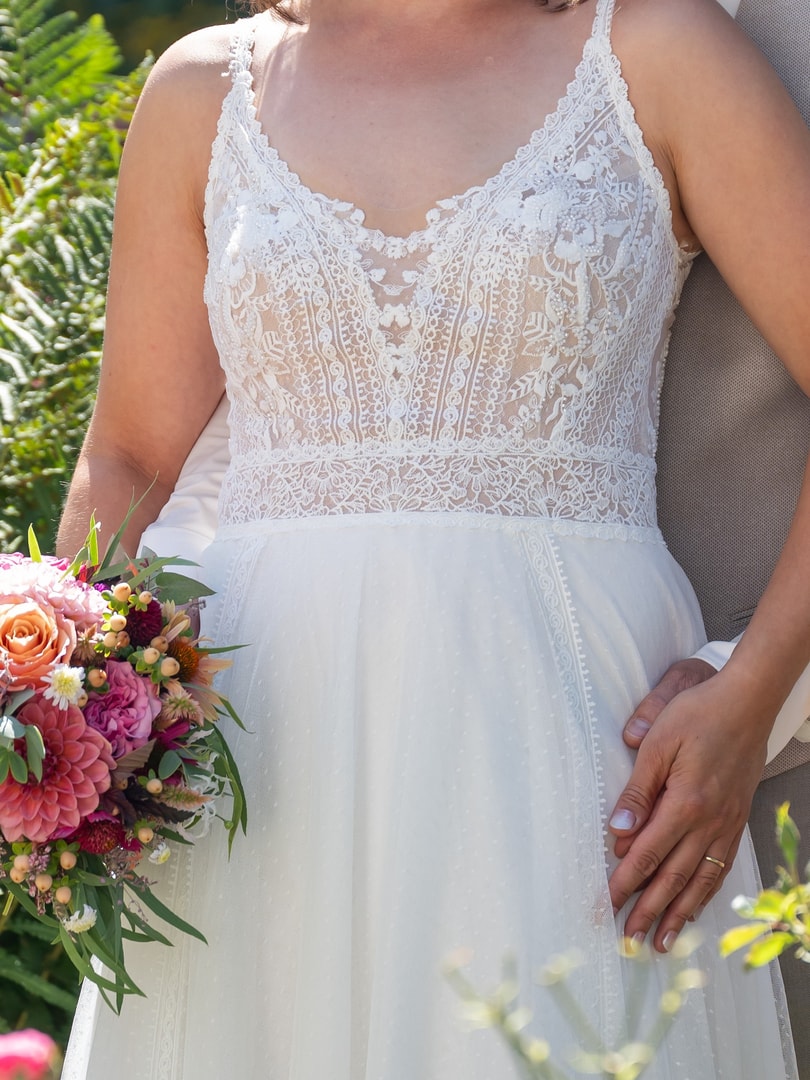 Brautkleid mit Trägern