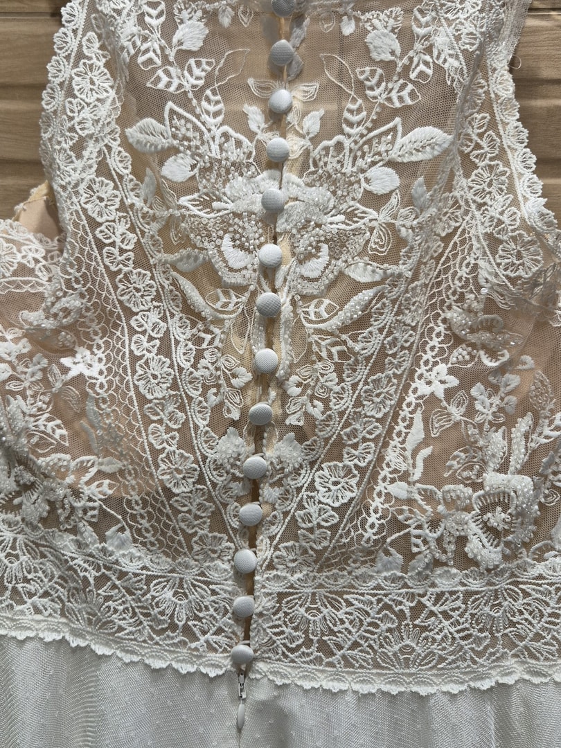 Brautkleid mit Trägern