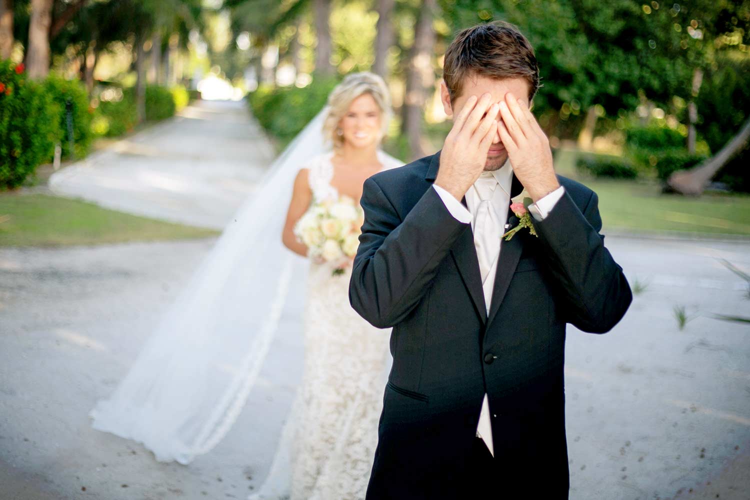 Das Brautkleid vorher zeigen – Ja oder Nein?