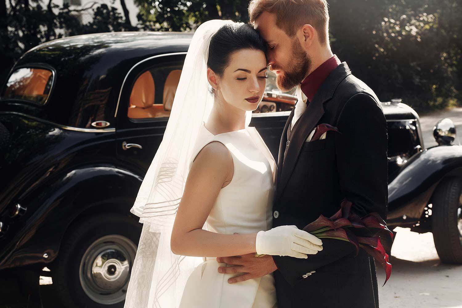 Eleganz pur – das Brautkleid hochgeschlossen tragen