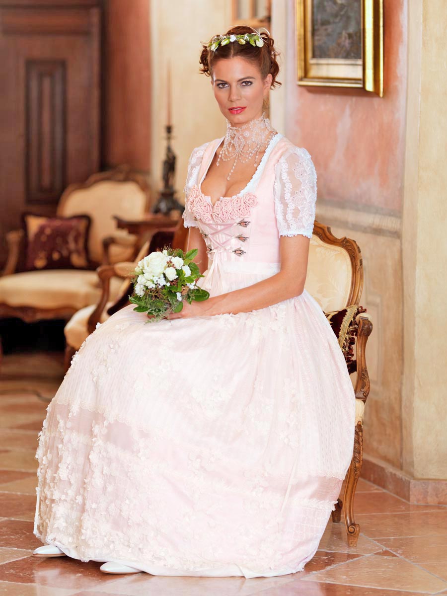 Hochzeitsdirndl – Tipps und Infos zum Brautdirndl Trend